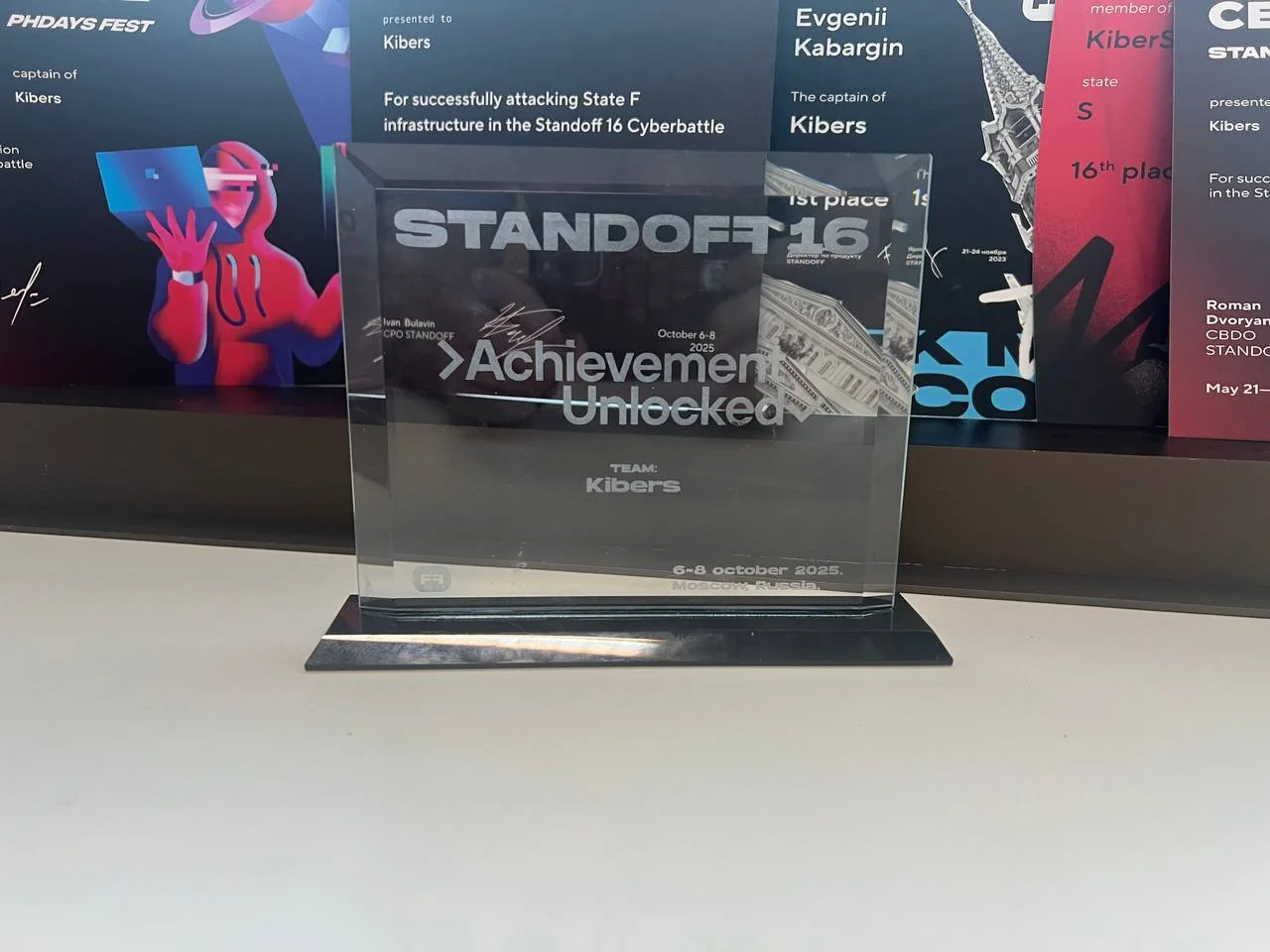 Standoff16
